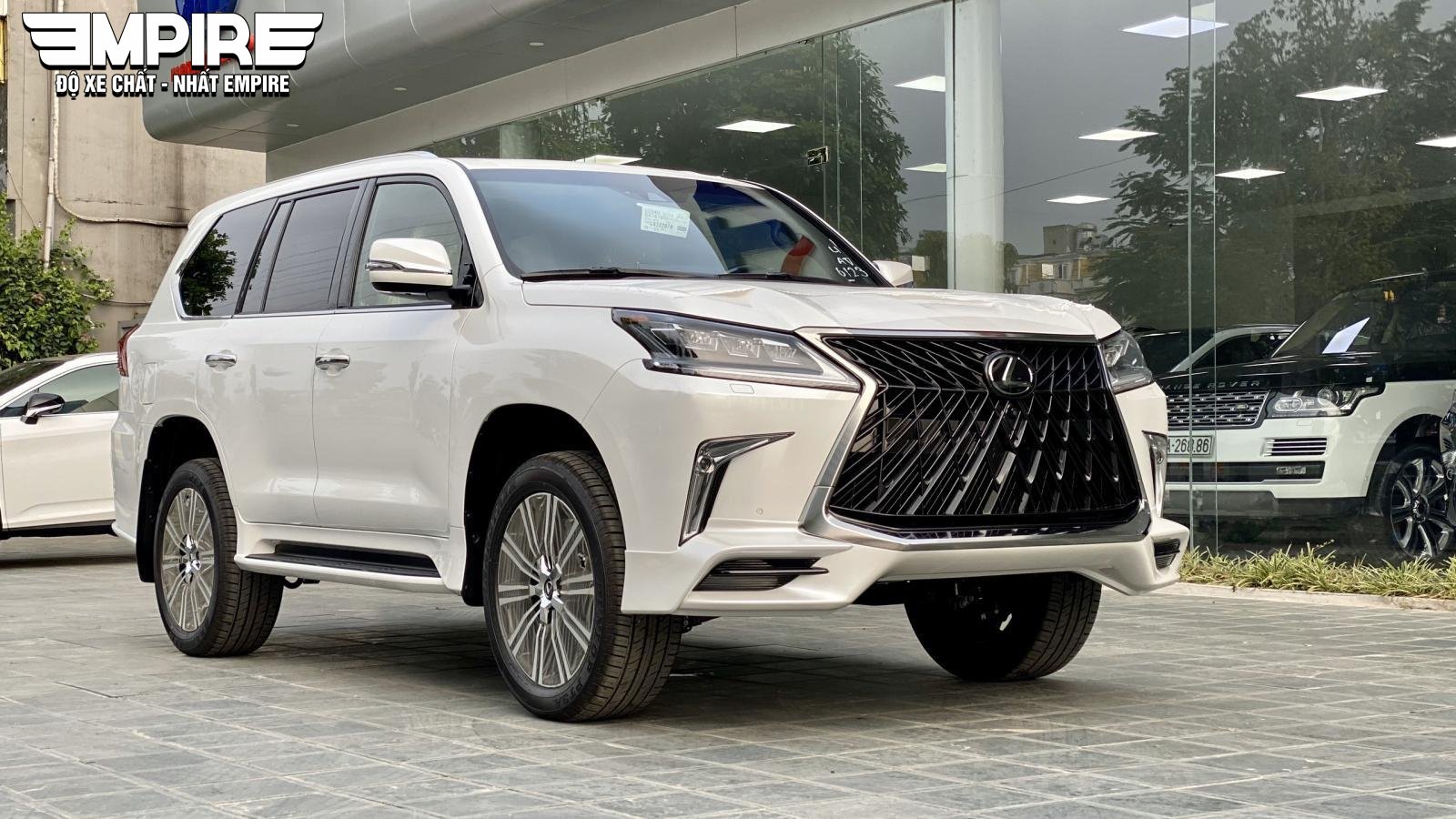 2021 Lexus LX 570 Review a Solid Dependable Dinosaur of an SUV